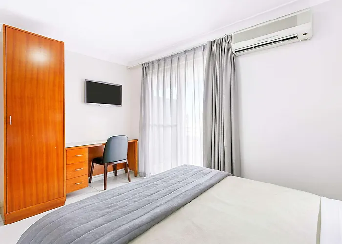 Basic King Suite